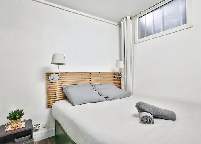 1 Bedroom Le Marais Temple Paris